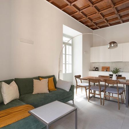 Mc House Como Con Posto Auto ภายนอก รูปภาพ
