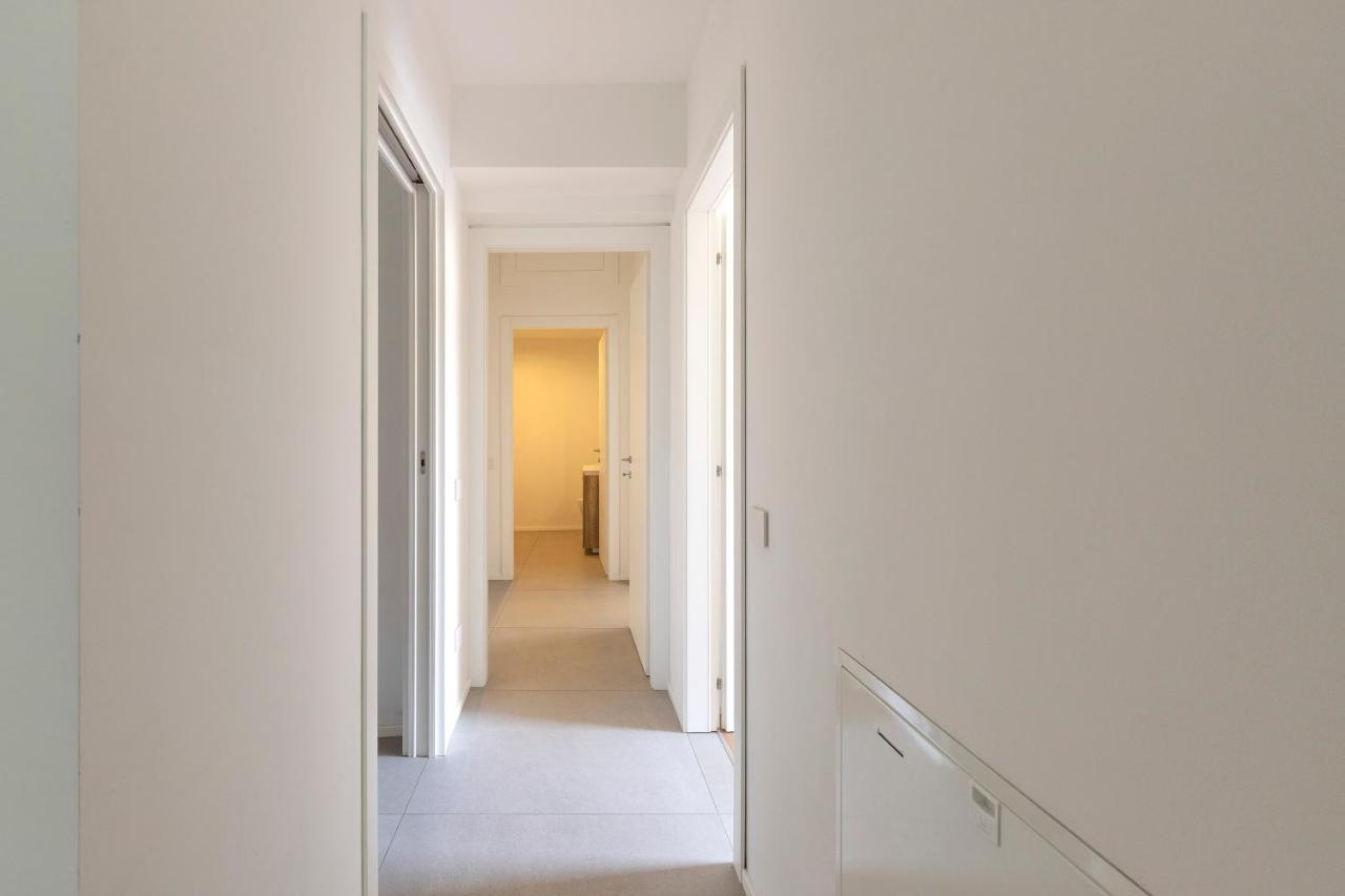 Mc House Como Con Posto Auto ภายนอก รูปภาพ