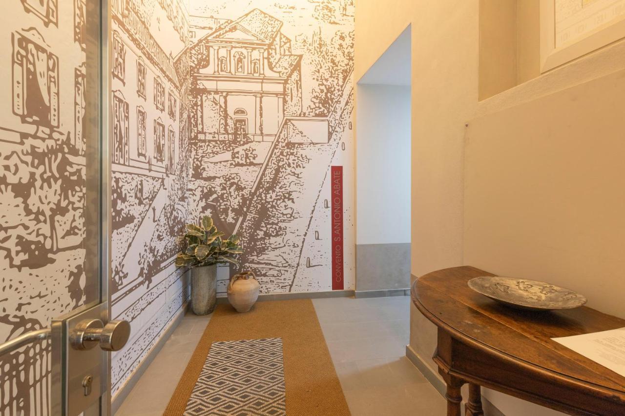 Mc House Como Con Posto Auto ภายนอก รูปภาพ
